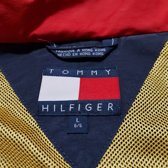 Vintage 90's Tommy Hilfiger Windbreaker - Picture 6 of 9